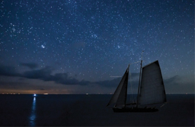 Schooner America 2.0 night sailing for a stargazing evening