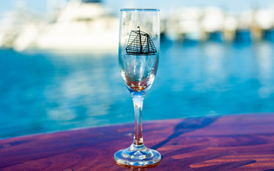 Classic Harbor Line Schooner America 2.0 Retail